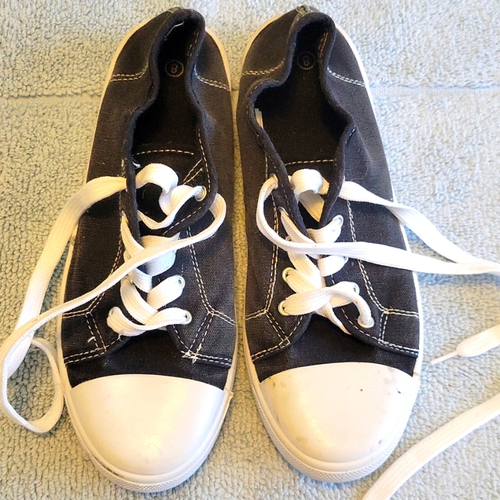 Women's sneakers